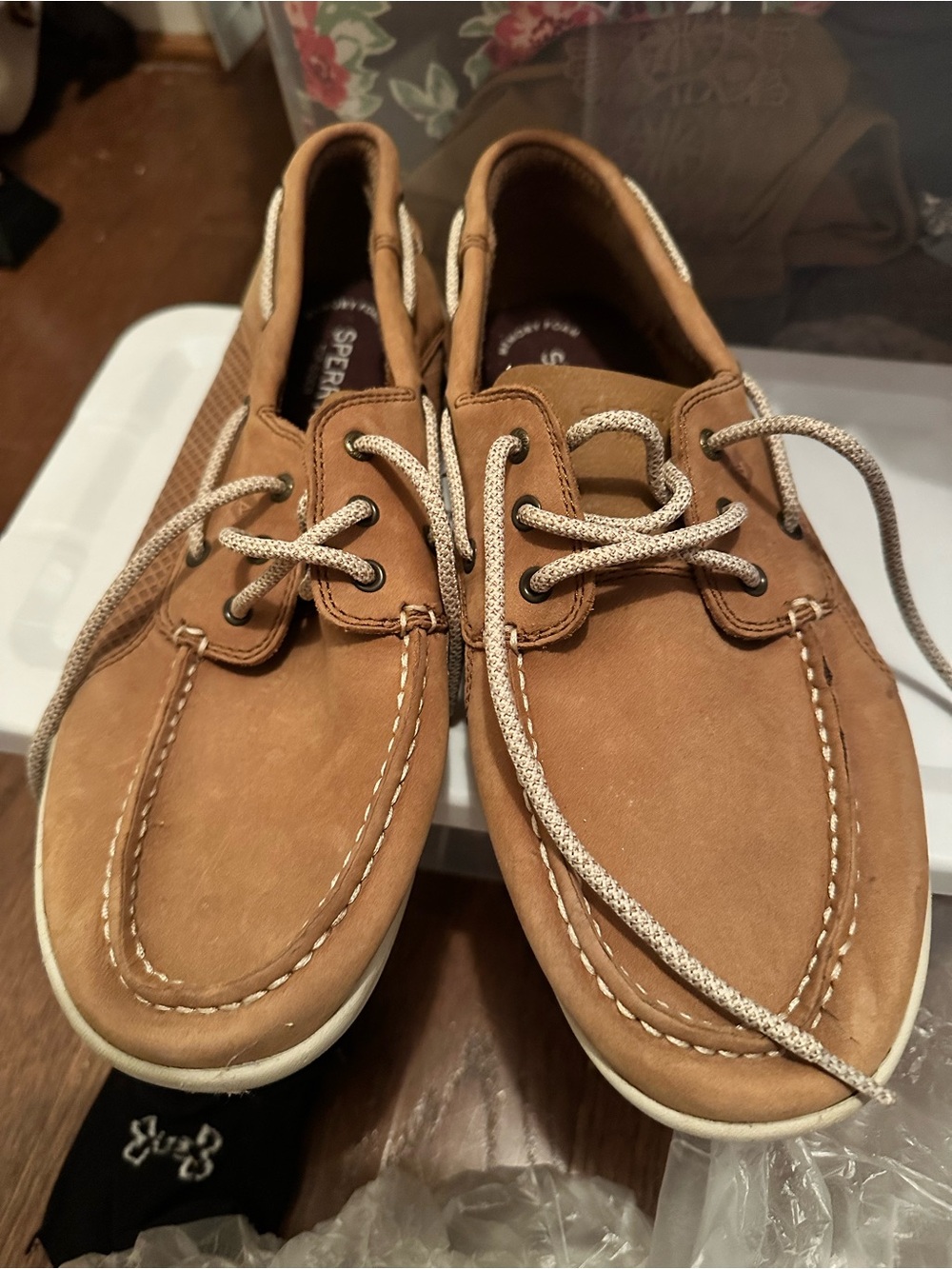 Sperry Classic Brown Leather Boat Shoes with Contrast Laces Boys Sz 7M